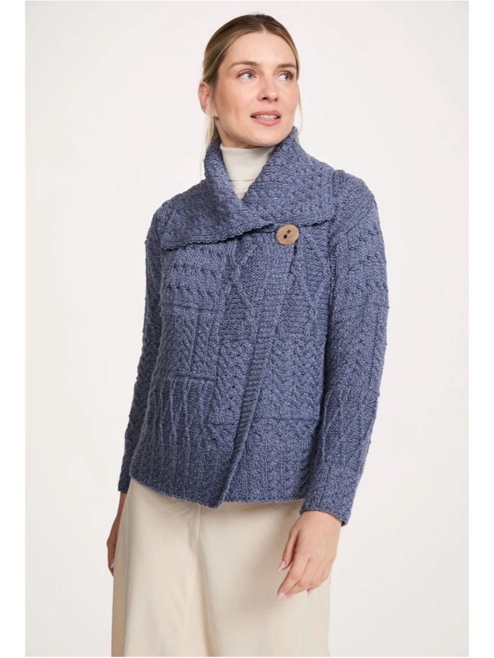 Carraigdonn Merino Wool Aran Cable Knit Cardigan in Denim Blue Size L NWT